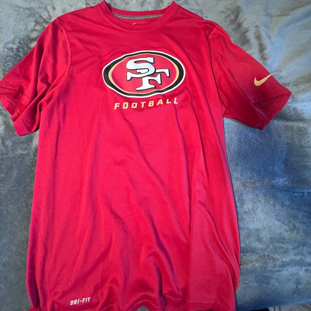 San Francisco 49ers Nike shirt